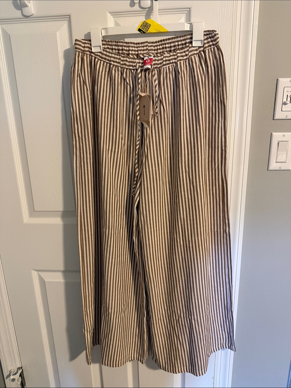 Men's Beige and White Striped Casual Drawstring Pants